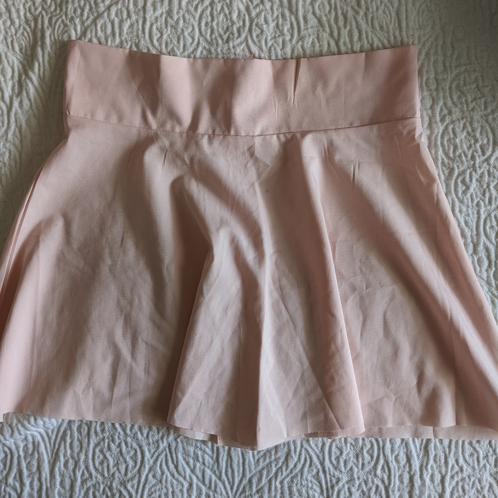 Pink mini flowy skirt